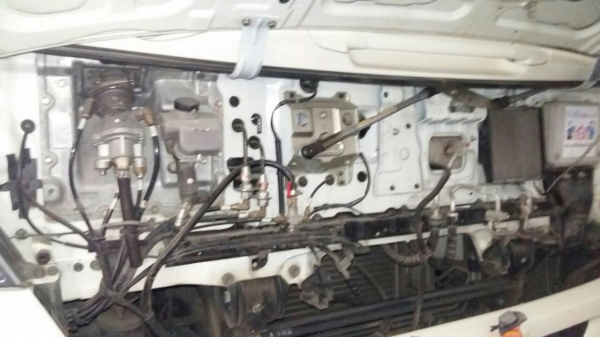 รถฮีโน่ 10 ล้อ หัวลาก FM1A  344 แรงม้า. ปี 56. ( รถวิ่ง 3xx,xxx กม. ) , ( ขาย เฉพาะแม่. )  ,  มีขาย 2 คัน.      สนใจติดต่อ  081 - 6079515