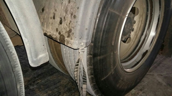 รถฮีโน่ 10 ล้อ หัวลาก FM1A  344 แรงม้า. ปี 56. ( รถวิ่ง 3xx,xxx กม. ) , ( ขาย เฉพาะแม่. )  ,  มีขาย 2 คัน.      สนใจติดต่อ  081 - 6079515