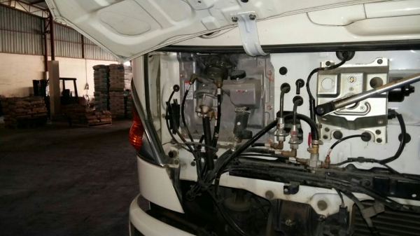 รถฮีโน่ 10 ล้อ หัวลาก FM1A  344 แรงม้า. ปี 56. ( รถวิ่ง 3xx,xxx กม. ) , ( ขาย เฉพาะแม่. )  ,  มีขาย 2 คัน.      สนใจติดต่อ  081 - 6079515