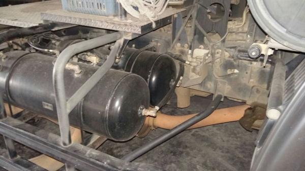 รถฮีโน่ 10 ล้อ หัวลาก FM1A  344 แรงม้า. ปี 56. ( รถวิ่ง 3xx,xxx กม. ) , ( ขาย เฉพาะแม่. )  ,  มีขาย 2 คัน.      สนใจติดต่อ  081 - 6079515