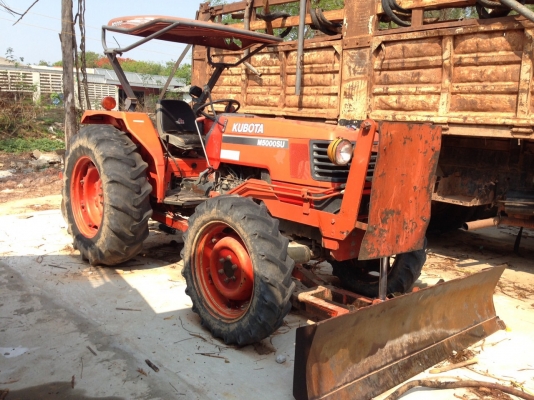 ขายรถไถ KUBOTA รุ่น M5000ราคา300,000บาท