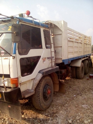 MITSUBISHI   รุ่นFN527 MA   6D16- 220โบอินเตอร์  2เพลาดั๊มพ์ ราคาขาย750,000บาท