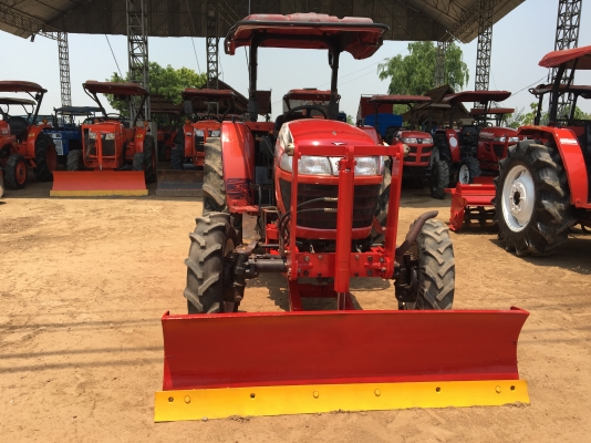 ขายรถไถยันม่าร์453T LXราคา320000บาท  มึไบมีดและผาน3พร้อมใช้งานสายๆครับสนใจ โทร0813655997 อำพร พาเจริญ ต วังบัว อ คลองขลุง จ กำแพงเพชร