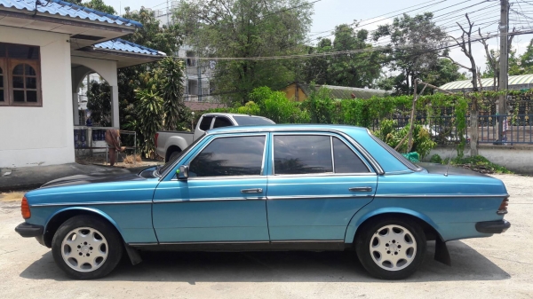 เบนซ์230eปี85เครื่องนิสสัน6สูบดีเซล2800กิ้ฟๆราคาชิว