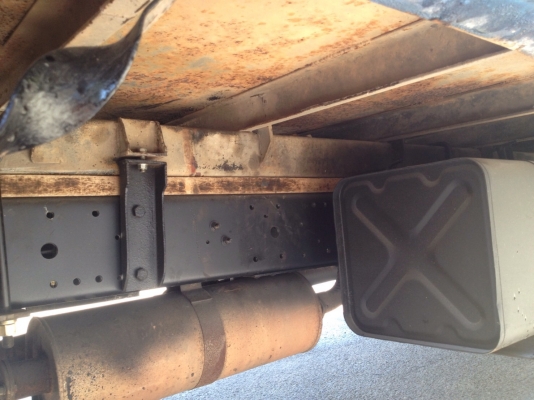 ขายรถหกล้อ ISUZU. 115. แรง กระบะคาร์โก้