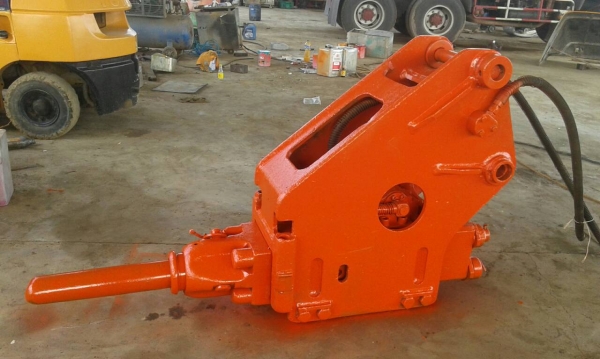 ขายหัวเจาะ ยี่ห้อ NPK  7X สำหรับรถขุดขนาด 100-120 ขาย 120,000 บ.