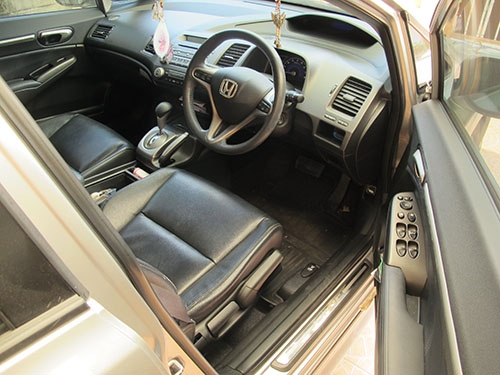 ขายรถHONDA Civic 1.8ลิตรปี2011 รถบ้านผมเอง สภาพสวยวิ่งน้อยมาก