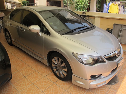 ขายรถHONDA Civic 1.8ลิตรปี2011 รถบ้านผมเอง สภาพสวยวิ่งน้อยมาก