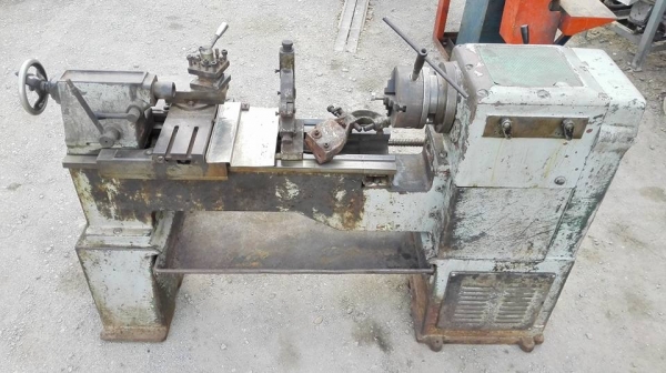 ** ยกแล้วครับ!! ** กลึงต้าชิง TASHING TS 700B ขนาด 4 ฟุต 3 เพลาเกียร์บล็อค รู 2"ถอดคอม้าได้ ไฟ 380V.