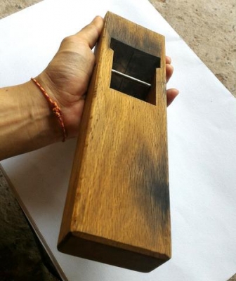 กบไสไม้เก่าตัวใหญ่ ไม่มีใบมีด เป็นงานไม้ทำมืองานสวย เหมาะสะสม