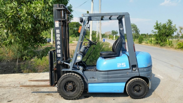 ขายด่วนรถยก TOYOTA 6FG25ยก2.5ตันเสาสูง3เมตรยางตัน4เส้นหน้าหลังรถนอกเพิ่งนำเข้ามายังไม่เคยใช้งานในเมืองไทยเลย=รุ่นใหม่ขายถูกๆๆ