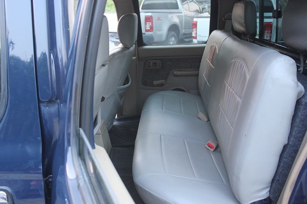 Nissan frontier (ฟอนเทีย) 2.7 Mt. ปี01