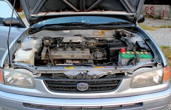 TOYOTA Corolla Ae111 (ตูดเป็ด)