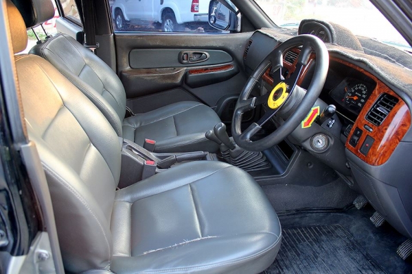 มิตซูสตาด้า แกรนดิส เครื่อง2.8 ปี2000 M/t