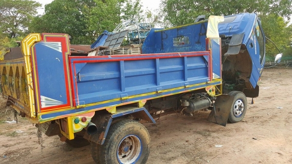 ขาย6ล้ออีซูซุ NPR66X เครื่อง185 HO7C แชชซีสวย ช่วงล่างFหลัง เบรคทิ๊ฟฟี่ กระบะดัมพ์5คิว 3.60 เพาเวอร์ แอร์ ทะเบียนครบ ขาย6ล้ออีซูซุ NPR66X เครื่อง185 HO7C แชชซีสวย ช่วงล่างFหลัง เบรคทิ๊ฟฟี่ กระบะดัมพ์5คิว 3.60 เพาเวอร์ แอร์ ทะเบียนครบ