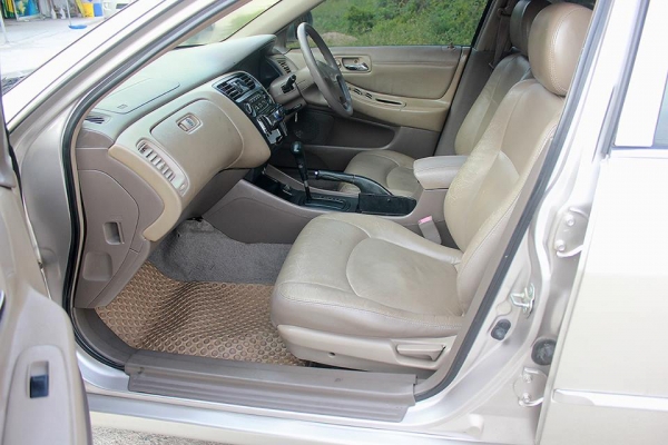 ฮอนด้า แอ็คคอร์ด (โฉมงูเห่า)