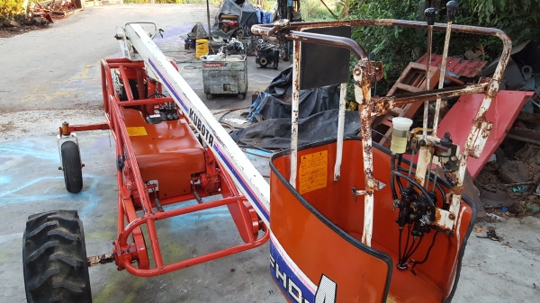 รถกระเช้า เก็บผลไม้ ตัดแต่งกิ่งไม้ สวิง ได้ 45° ยกสูง 3.50 รถกระเช้า เก็บผลไม้ ตัดแต่งกิ่งไม้ สวิง ได้ 45° ยกสูง 3.50