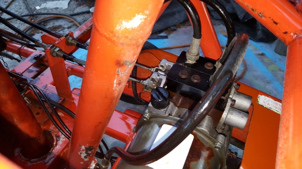 รถกระเช้า เก็บผลไม้ ตัดแต่งกิ่งไม้ สวิง ได้ 45° ยกสูง 3.50 รถกระเช้า เก็บผลไม้ ตัดแต่งกิ่งไม้ สวิง ได้ 45° ยกสูง 3.50