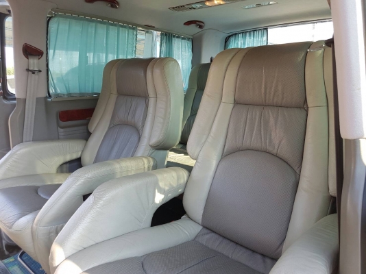 VOLKSWAGEN  ปี 2011  เครื่่อง 6 สูบ 3,200 ชีชี ใช้น้ำมัน+แก๊ส LPG   ราคา 900,000  บาท