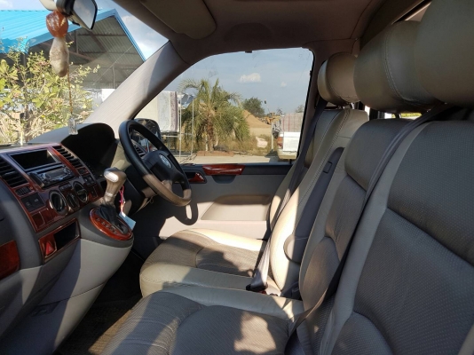 VOLKSWAGEN  ปี 2011  เครื่่อง 6 สูบ 3,200 ชีชี ใช้น้ำมัน+แก๊ส LPG   ราคา 900,000  บาท