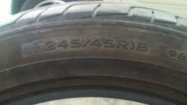 ขายยาง TRIANGLE 245 45 18 ปี 12 และ 14 ขายยาง TRIANGLE 245 45 18 ปี 12 และ 14