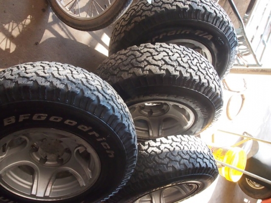 ล้อแม็กพร้อมยาง BF Goodrich