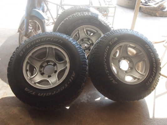 ล้อแม็กพร้อมยาง BF Goodrich