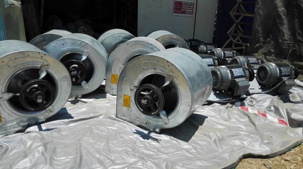 ** เหลือ 2 ชุด!! ** โบวเวอร์ เป่าอากาศ/กลิ่น/ฝุ่น/ลม/ควัน มอเตอร์ TECO 0.75 HP 380V. ของใหม่สแปโรงงานยังไม่เคยใช้งาน!!