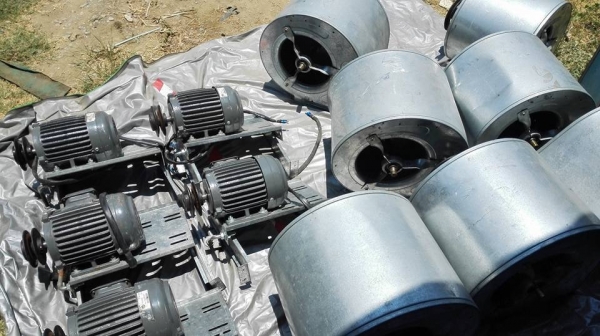 ** เหลือ 2 ชุด!! ** โบวเวอร์ เป่าอากาศ/กลิ่น/ฝุ่น/ลม/ควัน มอเตอร์ TECO 0.75 HP 380V. ของใหม่สแปโรงงานยังไม่เคยใช้งาน!!