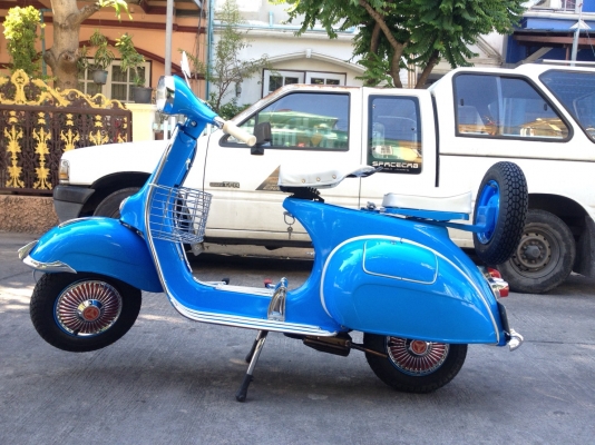 เอเซียเวสป้า---->>จัดส่งรถvespa ให้คุณพ่อเล็ก สระบุรีถึงประตูบ้านเรียบร้อยแล้วนะครับ...