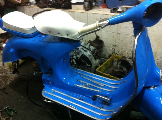 เอเซียเวสป้า---->>จัดส่งรถvespa ให้คุณพ่อเล็ก สระบุรีถึงประตูบ้านเรียบร้อยแล้วนะครับ...