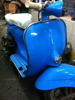 เอเซียเวสป้า---->>จัดส่งรถvespa ให้คุณพ่อเล็ก สระบุรีถึงประตูบ้านเรียบร้อยแล้วนะครับ...