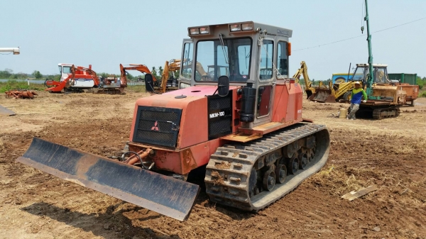 ขาย รถดันดิน รถแทร็คเตอร์ รถไถนาตีดิน MOROOKA MKM- 100 เก่านอก