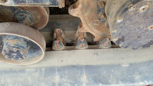 ขาย รถดันดิน รถแทร็คเตอร์ รถไถนาตีดิน MOROOKA MKM- 100 เก่านอก