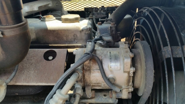 ขาย รถดันดิน รถแทร็คเตอร์ รถไถนาตีดิน MOROOKA MKM- 100 เก่านอก