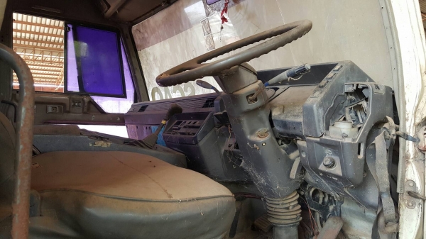 ขายตามสภาพ หัวลาก FUSO เครื่อง 8DC8 300 แรงม้า ไม่มีเกียร์ ไม่มีล้อ เล่มทะเบียนมีครบ ราคาต่อรองได้ ขายตามสภาพ หัวลาก FUSO เครื่อง 8DC8 300 แรงม้า ไม่มีเกียร์ ไม่มีล้อ เล่มทะเบียนมีครบ ราคาต่อรองได้