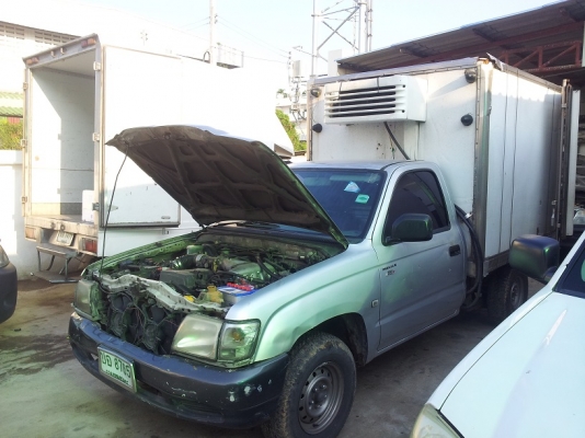 ขาย toyota d4d ปี03 ห้องเย็นสแตนเลส