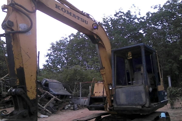 ขาย แบคโฮ KOMATSU PC60-5 สภาพพร้อมใช้งาน เอกสารสัญญาซื้อขาย ราคาต่อรองได้ครับ ขาย แบคโฮ KOMATSU PC60-5 สภาพพร้อมใช้งาน เอกสารสัญญาซื้อขาย ราคาต่อรองได้ครับ