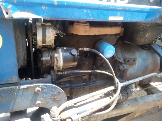 ขายรถไถฟอร์ด 6600 ที 5 เล่มทะเบียนพร้อมต่อรองได้