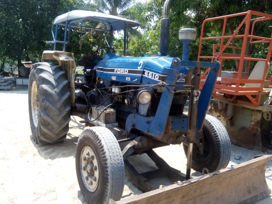 ขายรถไถฟอร์ด 6600 ที 5 เล่มทะเบียนพร้อมต่อรองได้