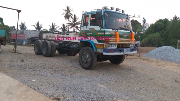 ขายหัวแชสซีสิบล้อ Hino F18 เครื่องเดิม HO7C-185 แรง 2 เพลา พวงมาลัยพาวเวอร์ เบรคลมดัน สโลด์เดิม คานหน้าสิงไฮเทค มีระบบลากพ่วง ยางดี ทะเบียนพร้อม