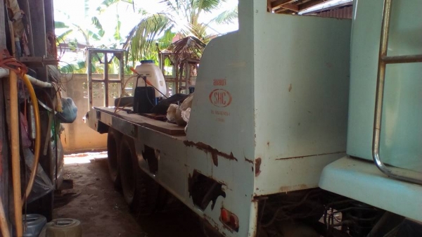 **559,000 บ.ต่อรอง/// 10ล้อเทนเลอร์ ISUZU ROCKY-195 เพลาเดียวท้ายลาดมีหางพับไฮฯ ขน-ย้ายรถเกี่ยวข้าวและแบคโฮ PC120 ได้ เครื่อง/เกียร์ แน่น ช่วงล่างใหญ่ คัสซีสวย หางสวย แข็งแรง ยาง10เส้น สภาพ65\% พร้อมใช้งาน เอกสารเล่มฯ ครบ **ขาย ISUZU ROCKY-195HP 10ล้อ1เพลา