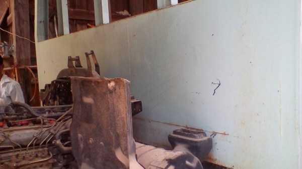 **559,000 บ.ต่อรอง/// 10ล้อเทนเลอร์ ISUZU ROCKY-195 เพลาเดียวท้ายลาดมีหางพับไฮฯ ขน-ย้ายรถเกี่ยวข้าวและแบคโฮ PC120 ได้ เครื่อง/เกียร์ แน่น ช่วงล่างใหญ่ คัสซีสวย หางสวย แข็งแรง ยาง10เส้น สภาพ65\% พร้อมใช้งาน เอกสารเล่มฯ ครบ **ขาย ISUZU ROCKY-195HP 10ล้อ1เพลา