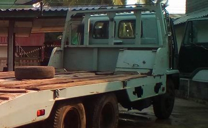 **559,000 บ.ต่อรอง/// 10ล้อเทนเลอร์ ISUZU ROCKY-195 เพลาเดียวท้ายลาดมีหางพับไฮฯ ขน-ย้ายรถเกี่ยวข้าวและแบคโฮ PC120 ได้ เครื่อง/เกียร์ แน่น ช่วงล่างใหญ่ คัสซีสวย หางสวย แข็งแรง ยาง10เส้น สภาพ65\% พร้อมใช้งาน เอกสารเล่มฯ ครบ **ขาย ISUZU ROCKY-195HP 10ล้อ1เพลา