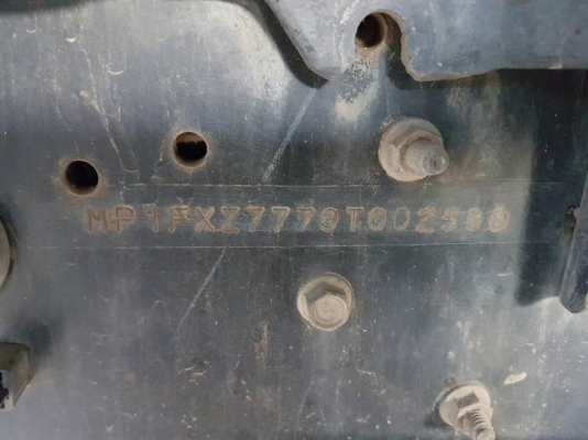 ขายรถสิบล้อ ISUZU DECA FXZ360แรง ปี54 พ่วงแม่ลูก ราคาขาย 2,800,000 ต่อรอง สนใจ 0932795977 คุณสุชาติ จัดไฟแนนซ์ได้ 2,100,000-2,250,000 ขึ้นอยู่ที่เคดิต รายละเอียดรถ ปีรถจดทะเบียน 2554 เลขแซสซีส์ FXZ77QDF1H เลขเครื่อง 6UZ14 360แรงม้า เกียร์ ZF ดัมพ์เนียม