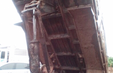 HINO F17 - 205 HP HO6C TURBO สิบล้อดั๊มพ์ 2 เพลา กระบะดั๊มพ์เหล็ก 12 ตันฝาข้างเหล็กลายสามมิตรลอนเฉียงพร้อมบรรทุกพร้อมใช้งานได้เลยครับ เครื่องยนต์แน่นดีแรงดีสุด วาง HO6C เทอร์โบอินเตอร์ ลงเล่มครบถูกต้อง ภายในห้องเก๋งสะอาดสวยคอนโซลครบ พวงมาลัยเพาเวอร์ ระบบเ HINO F17 - 205 HP HO6C TURBO สิบล้อดั๊มพ์ 2 เพลา กระบะดั๊มพ์เหล็ก 12 ตันฝาข้างเหล็กลายสามมิตรลอนเฉียงพร้อมบรรทุกพร้อมใช้งานได้เลยครับ เครื่องยนต์แน่นดีแรงดีสุด วาง HO6C เทอร์โบอินเตอร์ ลงเล่มครบถูกต้อง ภายในห้องเก๋งสะอาดสวยคอนโซลครบ พวงมาลัยเพาเวอร์ ระบบเ