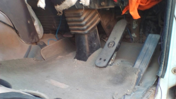 **490,000 บ.ต่อรอง/// 10ล้อพื้นเรียบ ISUZU ROCKY FVZ-175 ร็อคเล็กแท้ ปี38 เครื่อง/เกียร์ เดิม แน่น แรงดี พาวเวอร์/ทริฟฟี่ ช่วงล่างเดิม2เพลา ตอนออกใช้งานเพลาเดียว คัสซีดี หัวเก๋งไม่ผุ ภายในครบ กระบะพื้นเรียบสภาพดี หนาไม่ผุ ยาง10เส้น 65\% พร้อมใช้งาน เอกสารเ