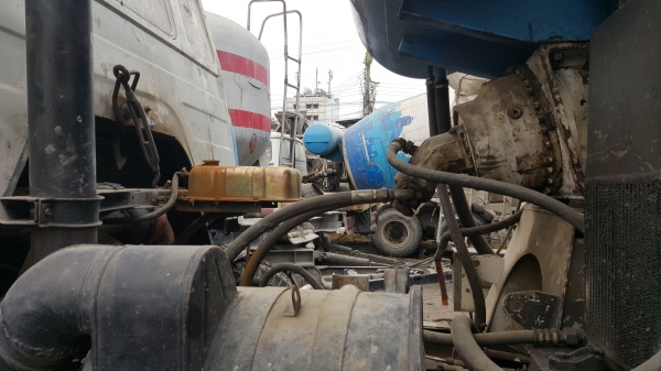 NISSAN UD CW41M รถมิกปูนโม่ตรง 6 คิวพร้อมใช้ราคาถูกๆ