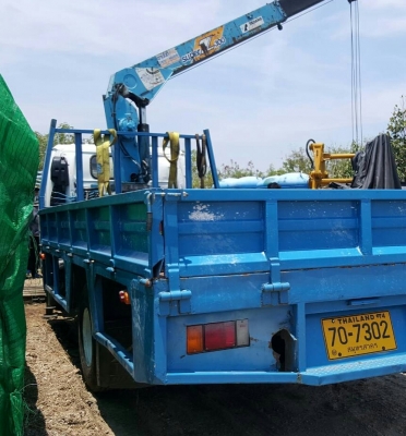 หกล้อ อีซูซุ NQR120ปี41 เครน3ตัน ท้องวี 4ปอก3ชัก ช่วงยาว5.50ม สภาพดีสวยๆพร้อมใช้งาน ทะเบียนพร้อมโอน