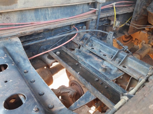 ขายHEN0226 เครื่อง P11c-320 แรง เกียร์อิตัน สโล 3M ช่วงล่าง227 มีระบบรากลูก เครื่องสภาพ 90\%